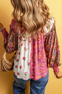 Boutonnate blouse in V -collar and multicolored floral patchwork