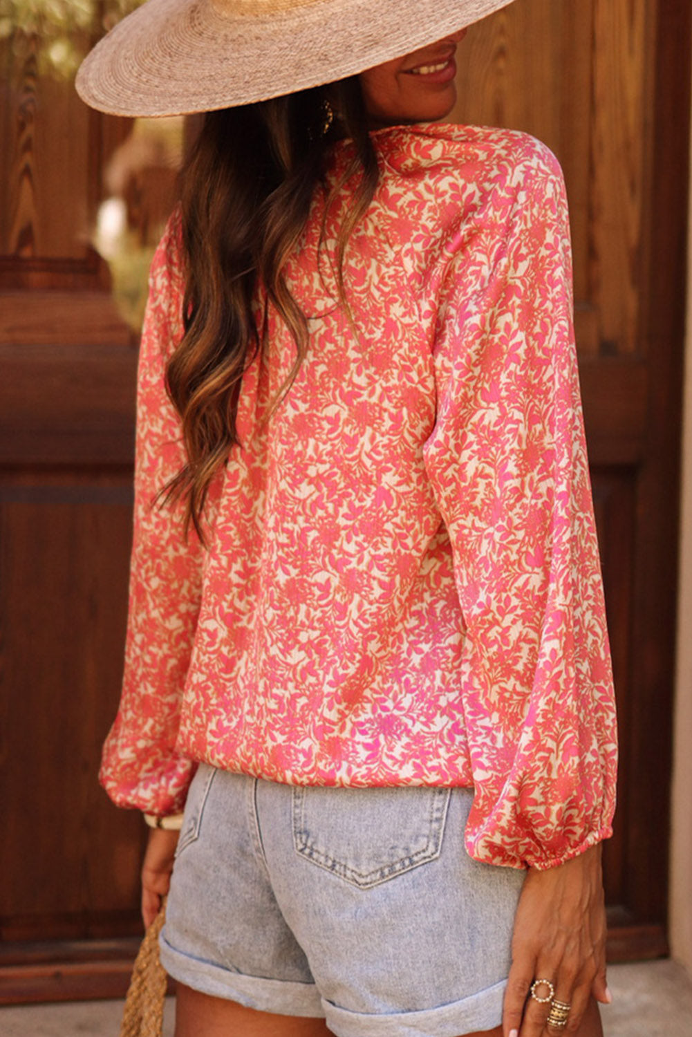 Chemise florale à manches à bulles roses avec lacets