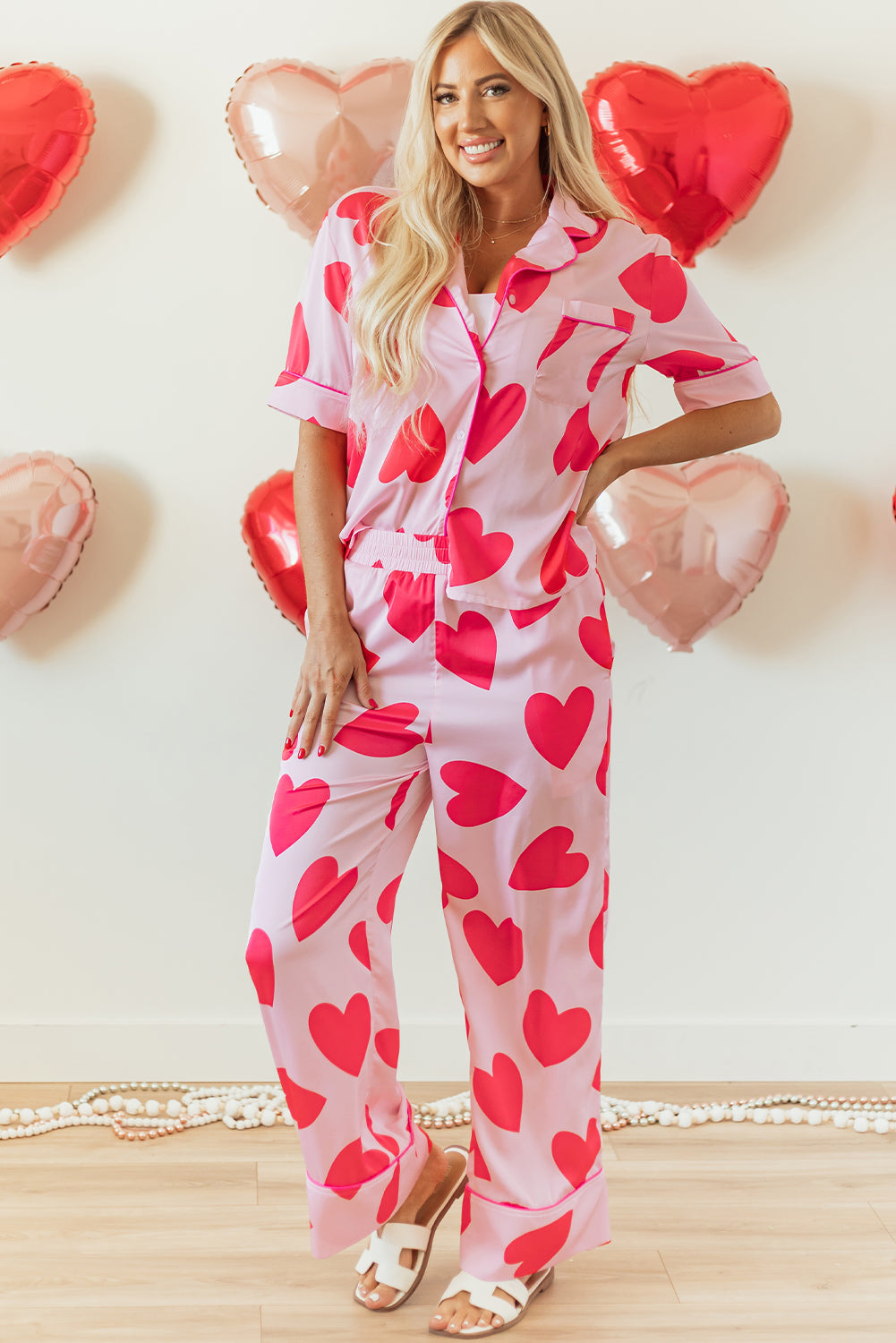 Ensemble pyjama pantalon à manches courtes rose coeur classique Saint-Valentin-A WOMAN WE LOVE