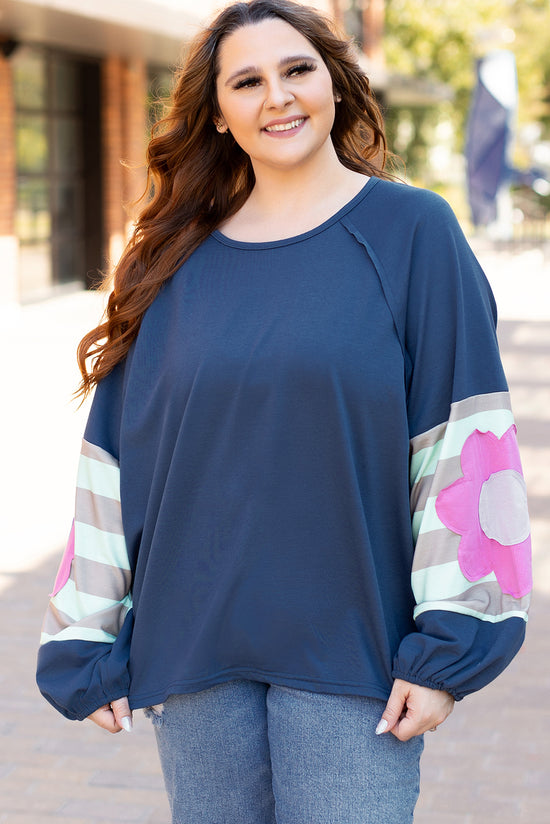 Over-dimensional high with raglan sleeves *