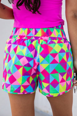 Pantalones cortos deportivos geométricos multicolores altos