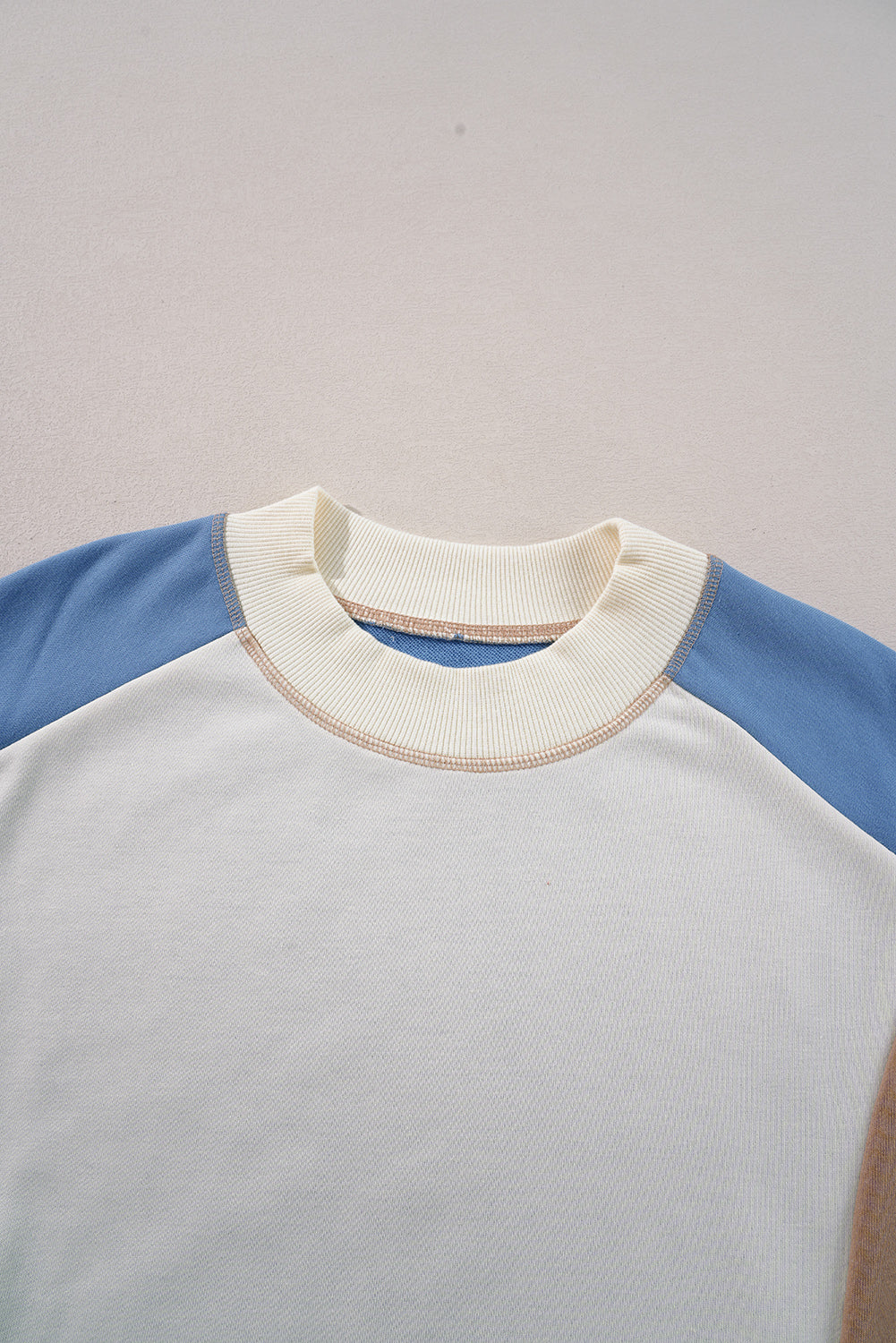 Heaven Blue Haggy Haggy Swetshirt y detalles acanalados