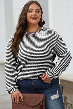 Black striped top and round neck *