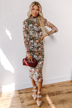 Mid-length dress with floral print and tight amount with long sleeve brown