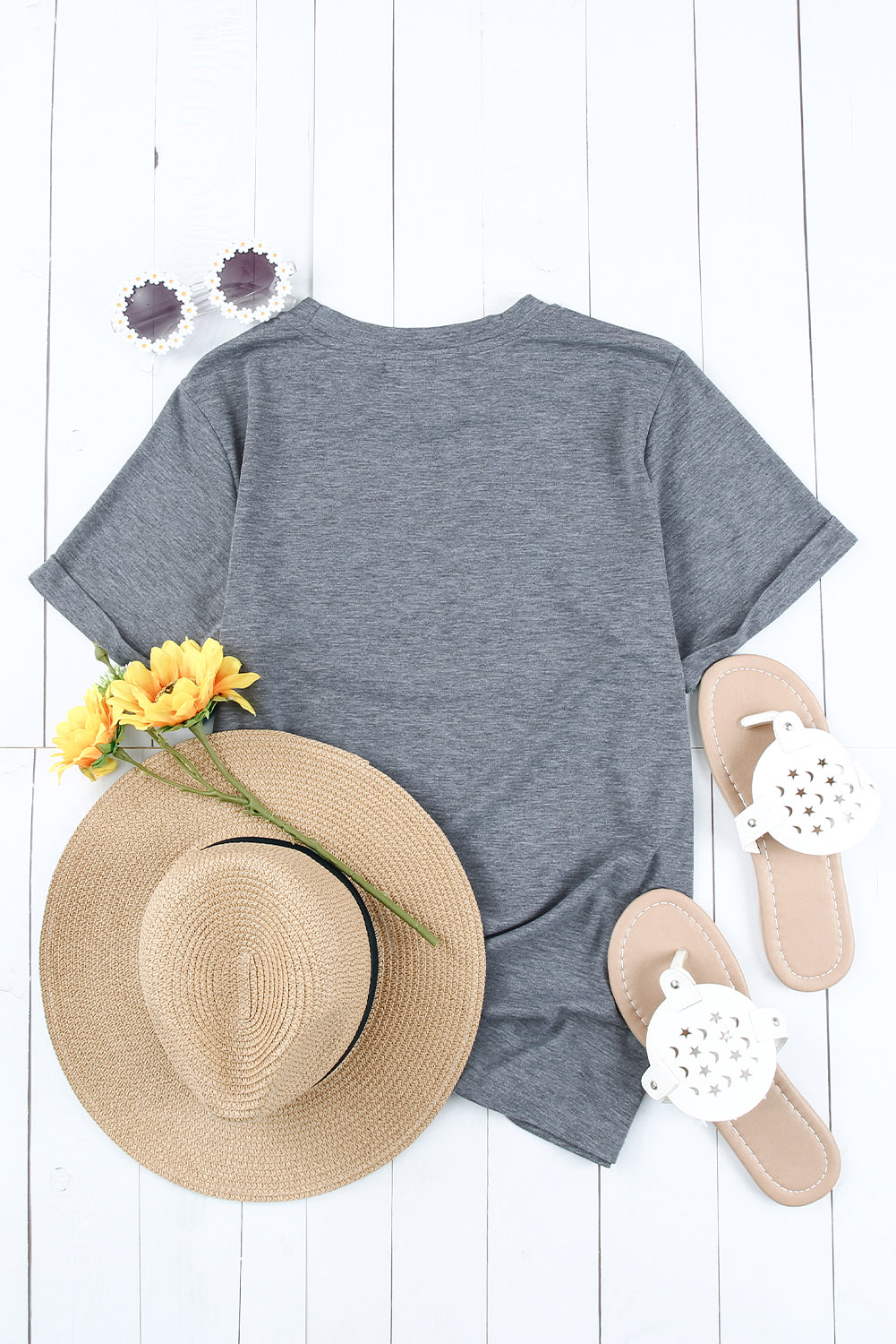 Camiseta de cuello redondo gris no cree