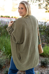 Cardigan grande taille en tricot gaufré à épaules tombantes ouvert sur le devant avec poches-A WOMAN WE LOVE