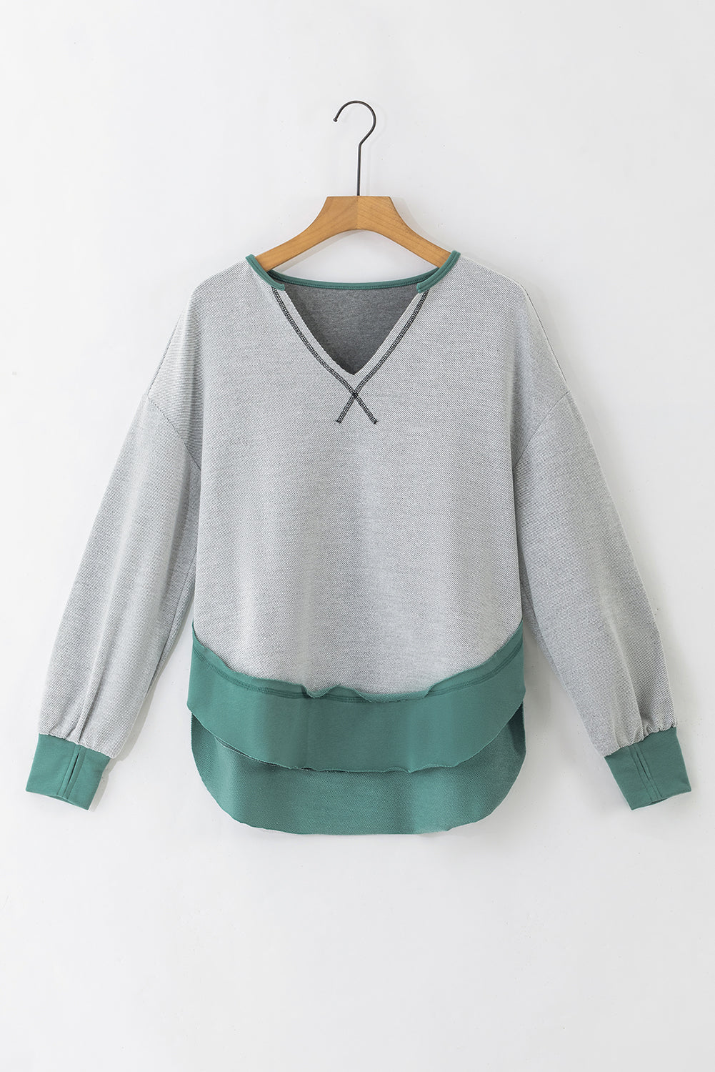 Green Laurel Green Sweet-Shirt and Contrasted edges with visible seams