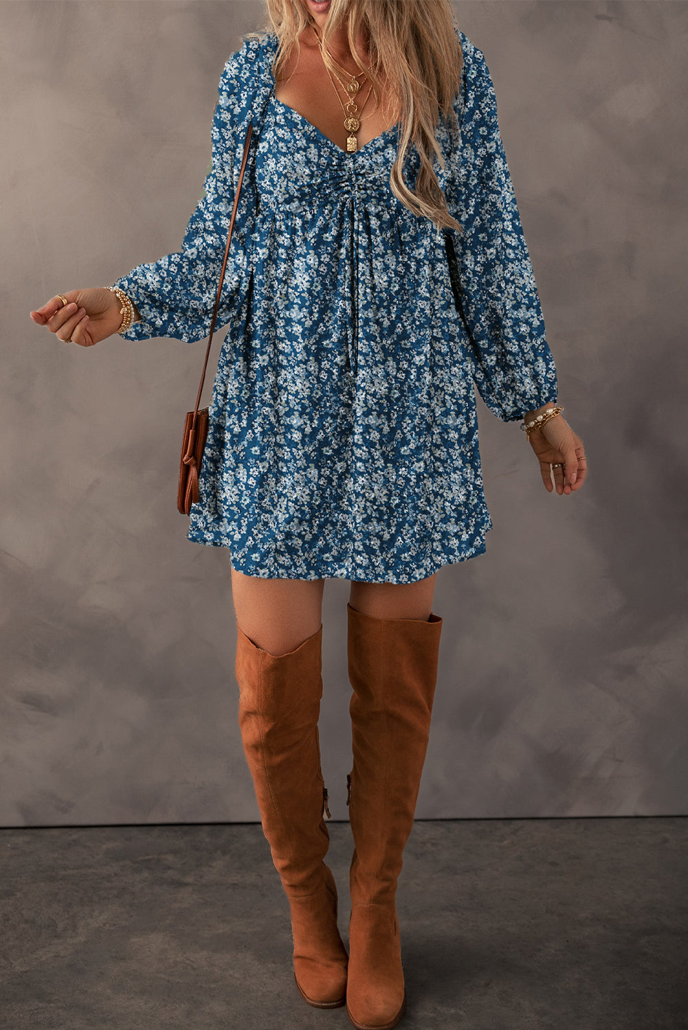 Blue Floral estampado de estampado Floral Sweetheart Neck Shirred Back Mini Vestido