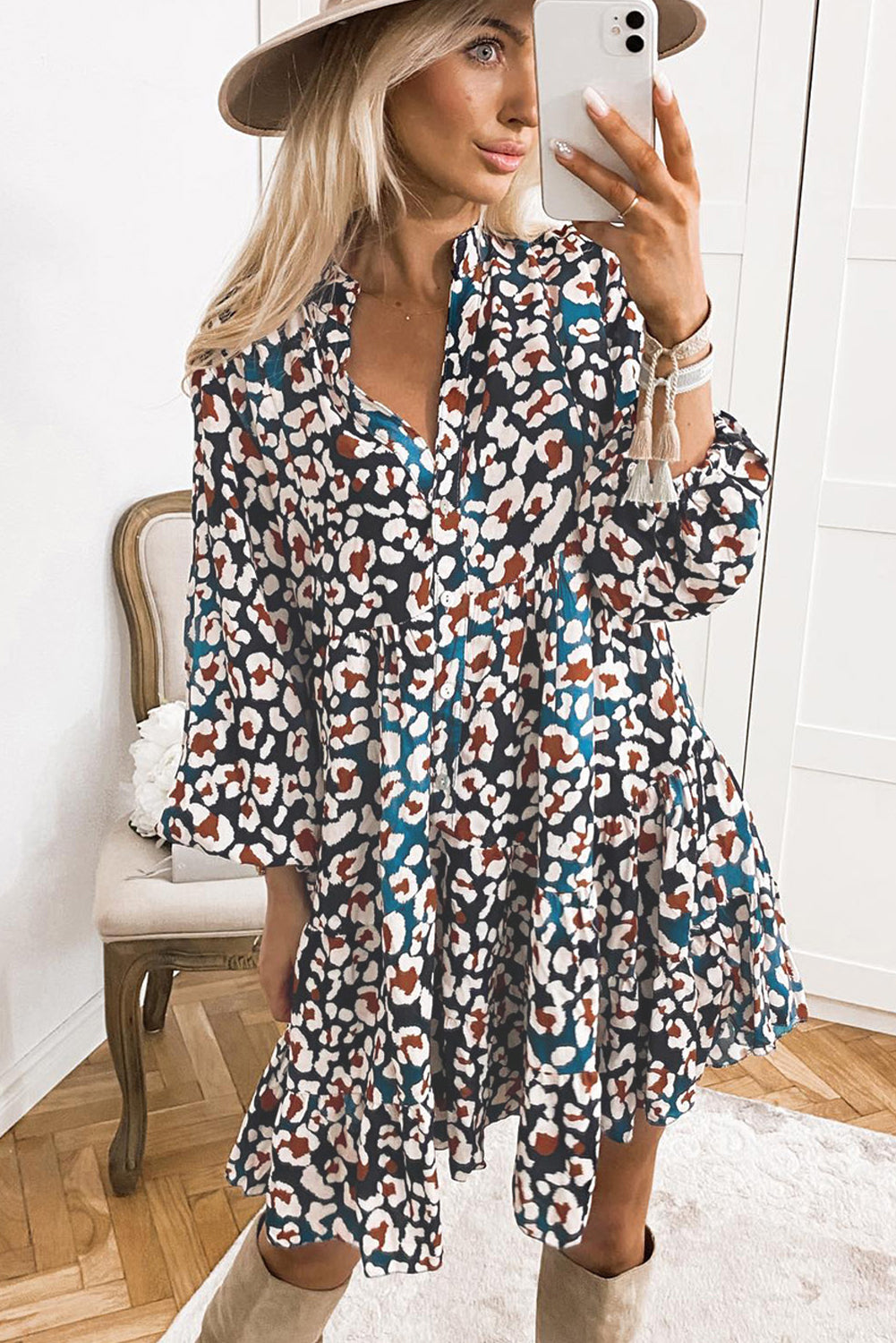 Robe de chemise à manches à manches à brèche à imprimé bleu