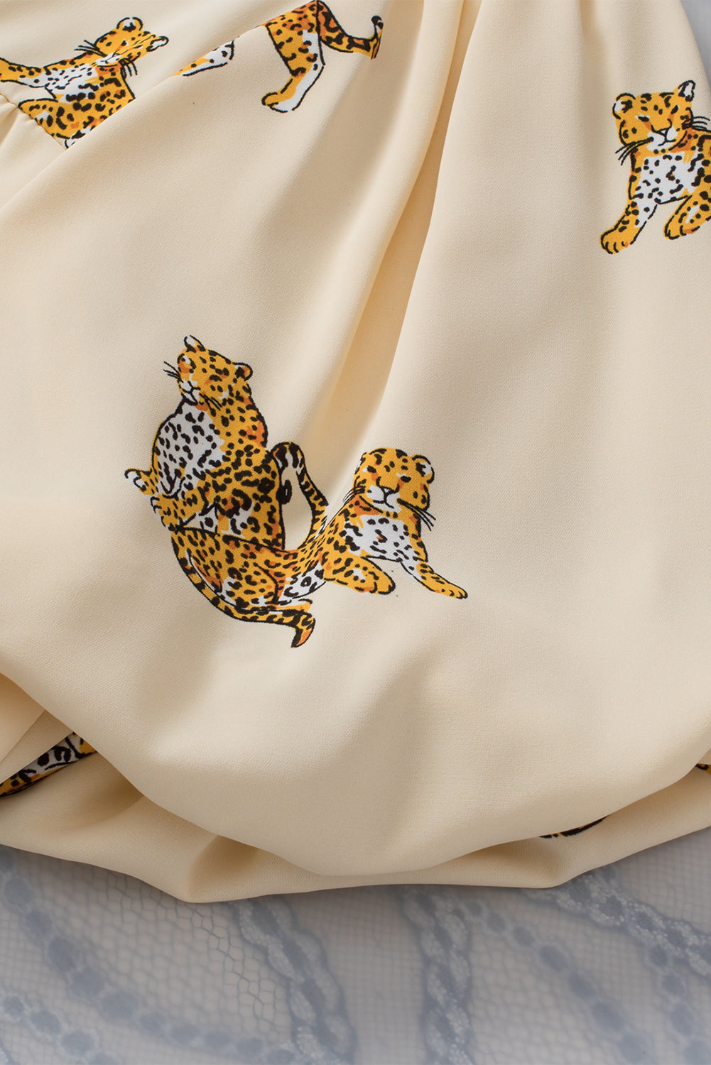 Blouse à manches bouffantes-A WOMAN WE LOVE