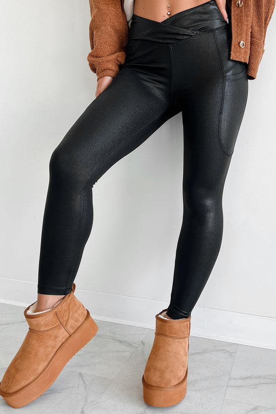 Legging noir croisé taille haute avec poches