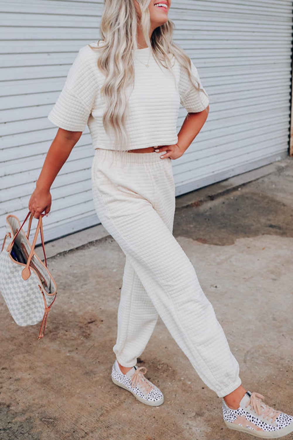 White Trellis Textured Cropped T-Shirt and Jogger Pants Set