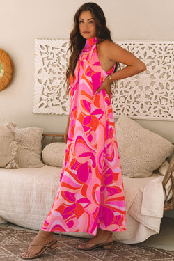 Long -colored sleeveless dress *