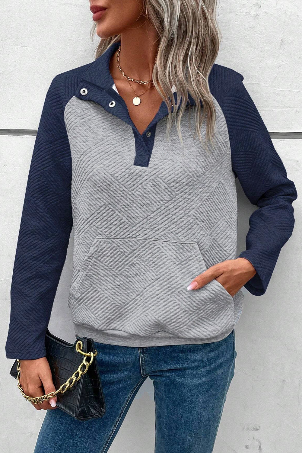 Grey textured raglan sleeve top with contrast splicing