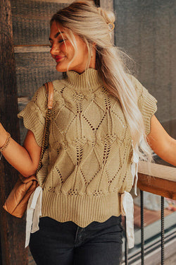 Light beige heevered sealed collar sweater with a boasted edge