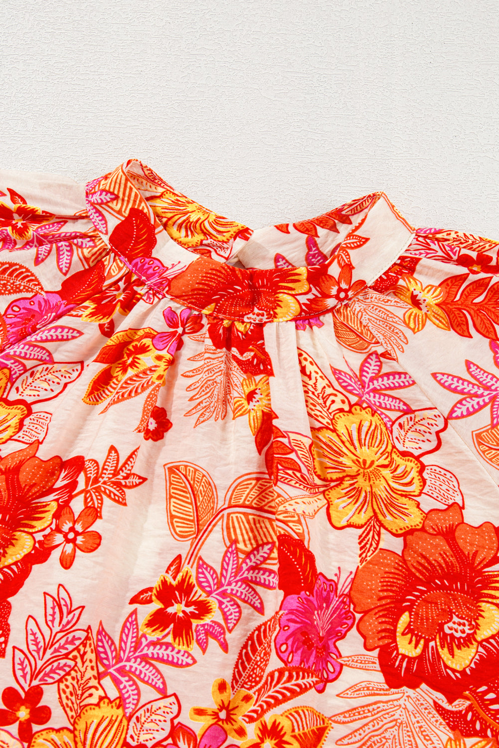 Chemisier à imprimé floral et bouton perlé avec trou de serrure à manches longues bouffantes orange-A WOMAN WE LOVE