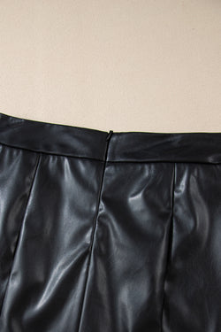 Mini-skirt high size slim cut in black leather with side slits