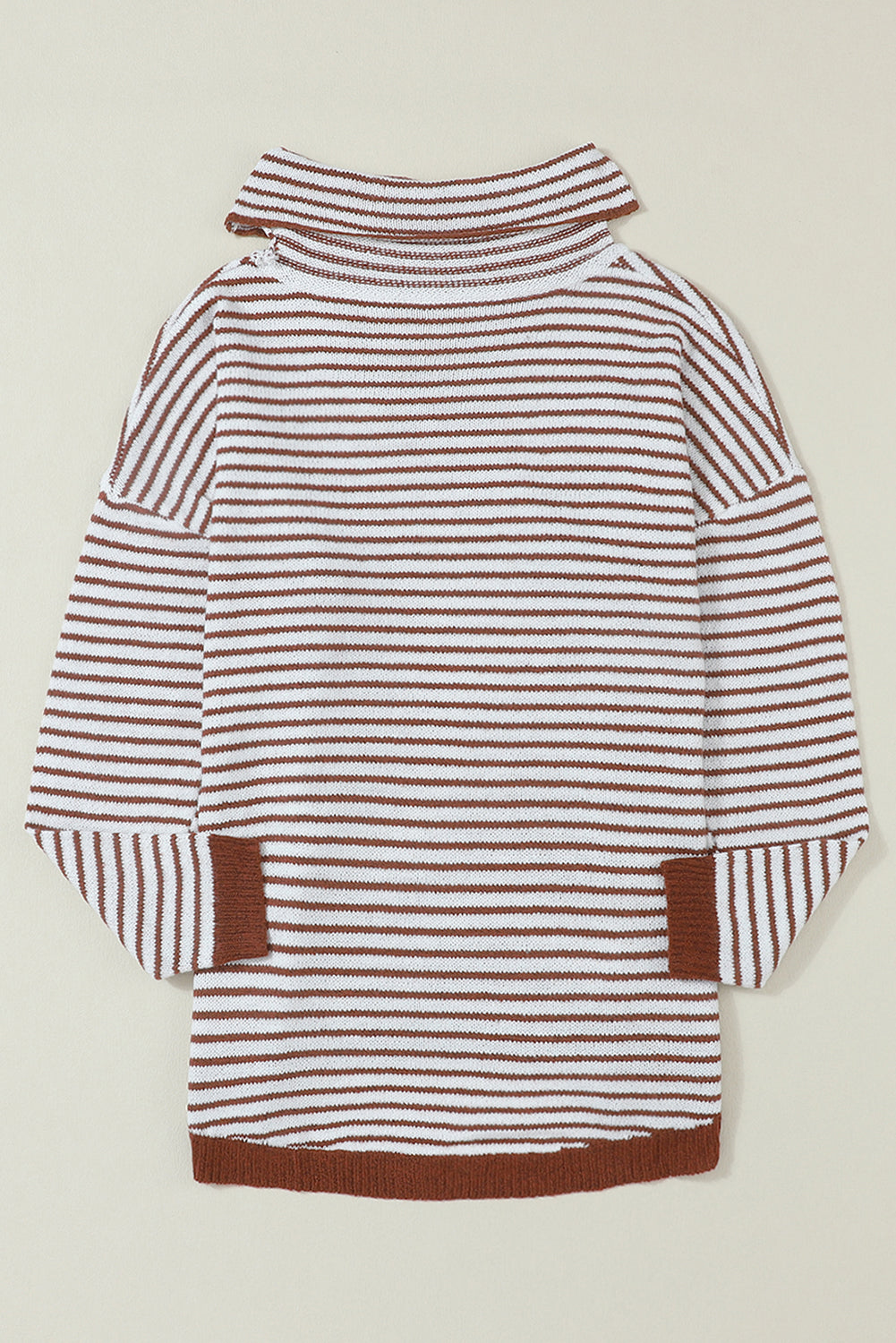 Pull ample à col roulé rayé marron