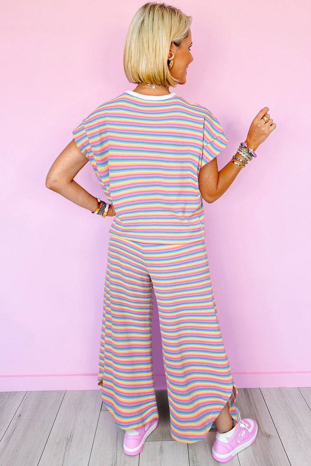 Stripe rayo arcoiris tee camada con borde de pantalones de pierna ancha set