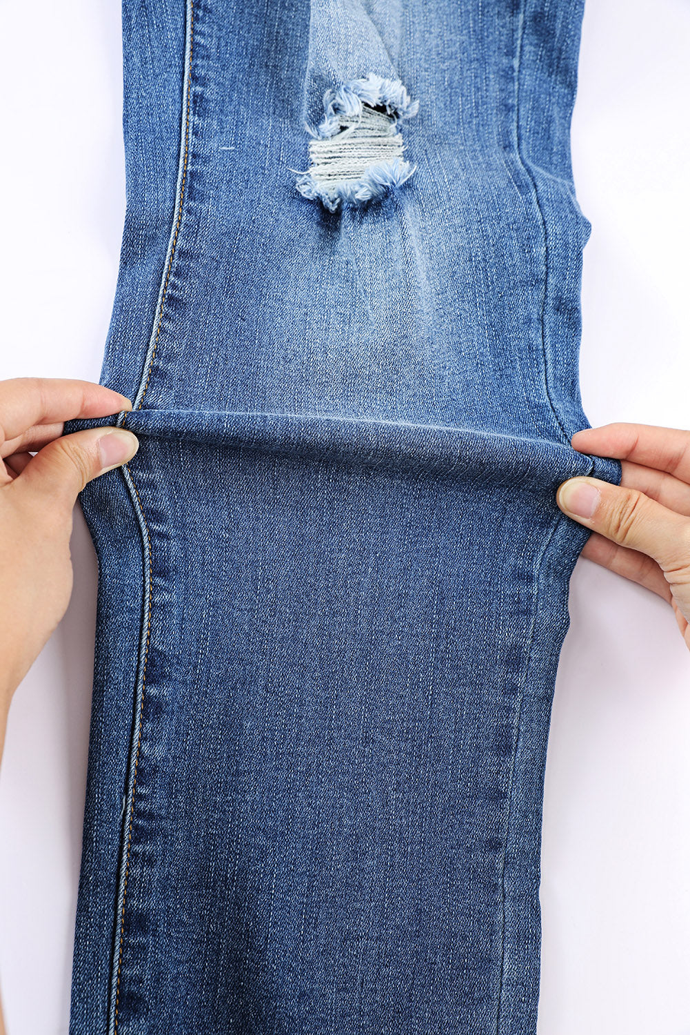 Buttoned Pockets Distressed Jeans