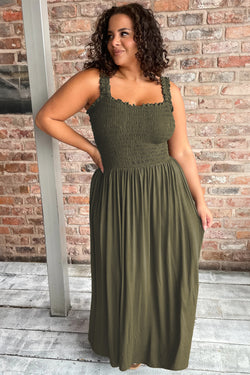 Long Green Green Dress with Gathered Gathered Bust, Large Size