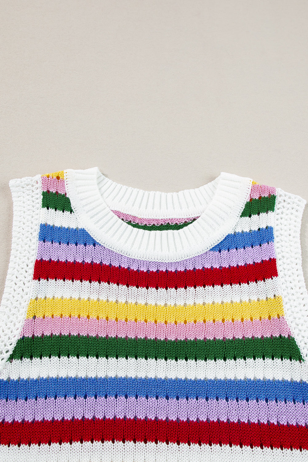 Gilet pull slim à œillets en tricot à rayures multicolores