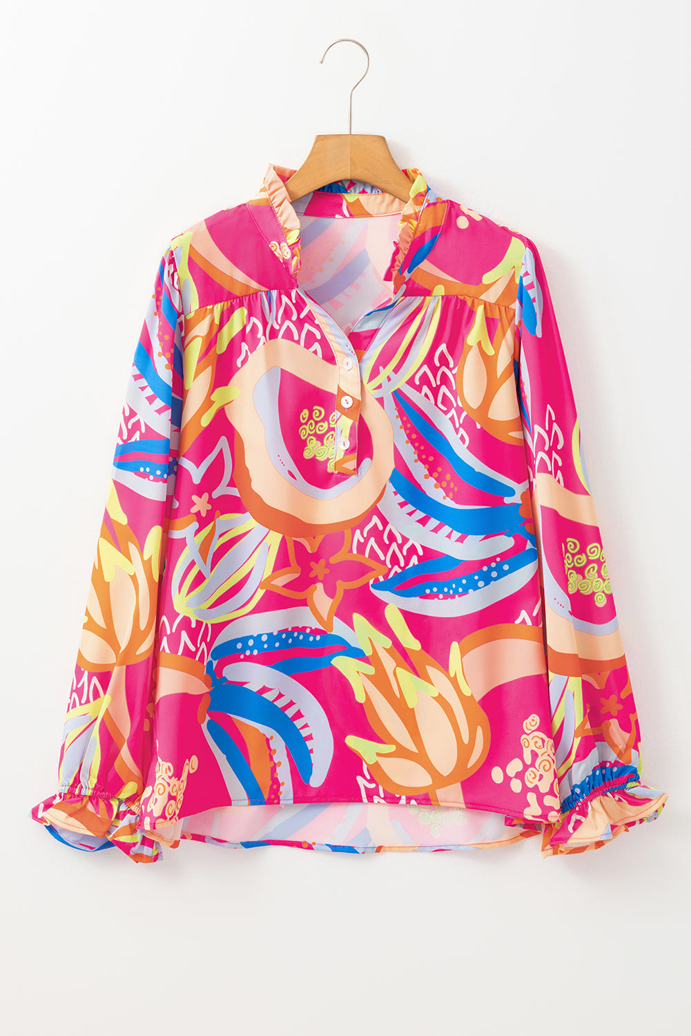 Blouse rose à imprimé abstrait et manches à volants boutonnée à col en V-A WOMAN WE LOVE