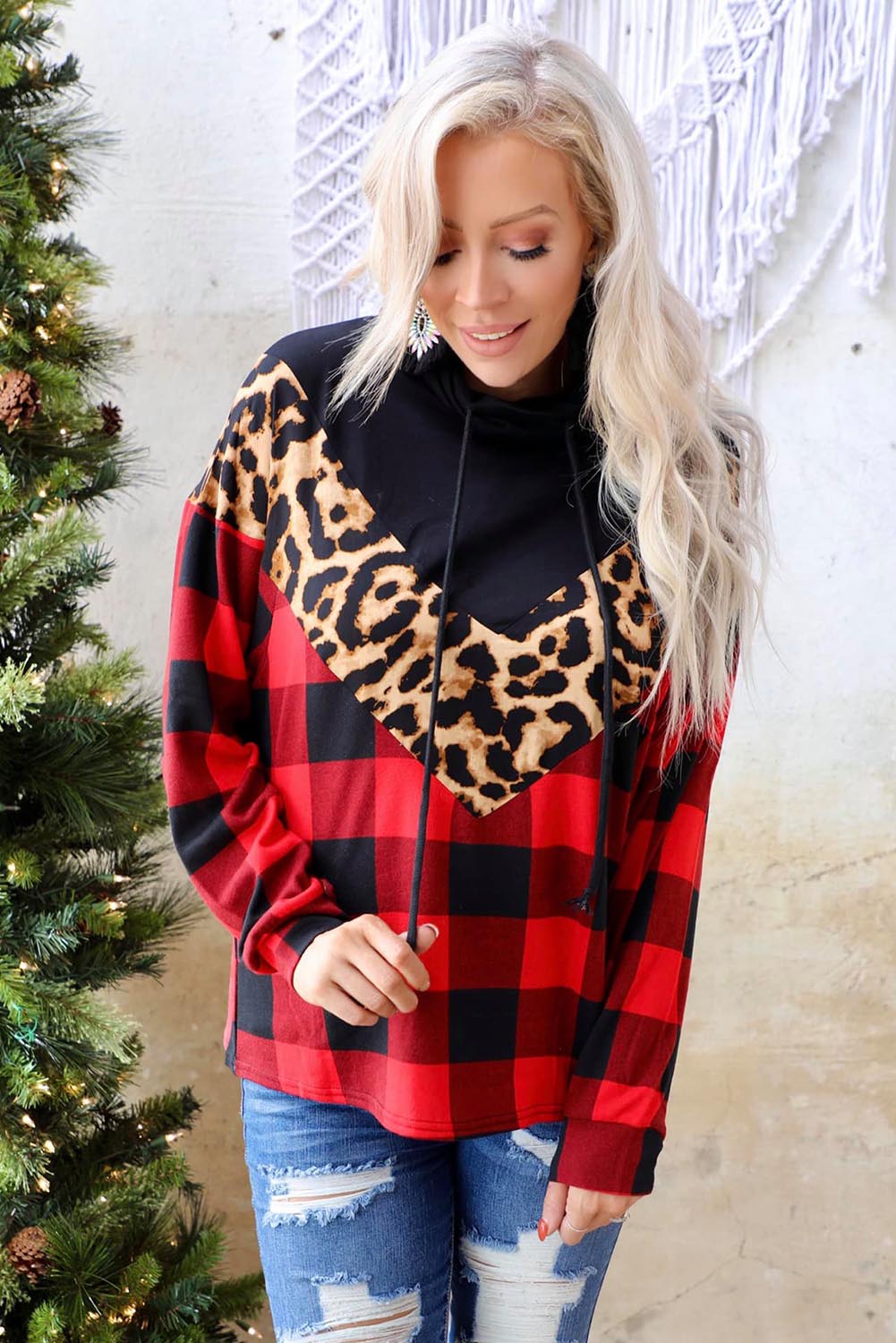 Rolled-collar switch in patchwork leopard chevs and red chevrons