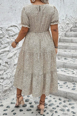 Robe évasée à manches courtes de grande taille *