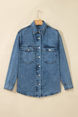 Veste en jean bleu à rivets et col chemise style western
