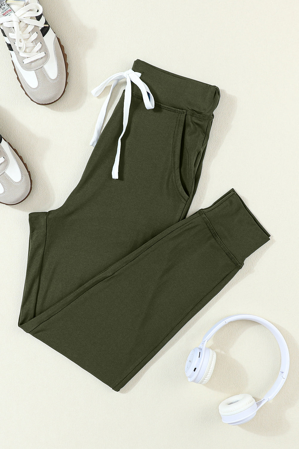 Pantalon de jogging vert mousse avec poches à la taille et cordon de serrage