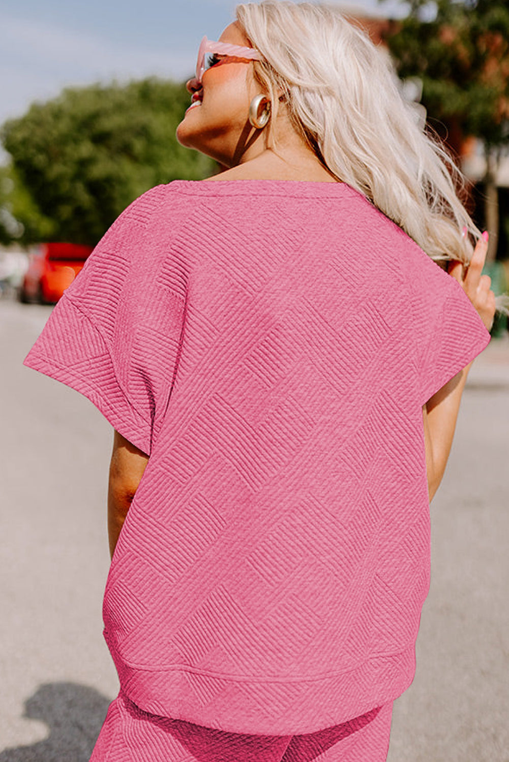 Ensemble t-shirt ample texturé rose fraise et pantalon à cordon de serrage