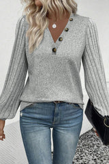 Light gray ribbed buttoned *