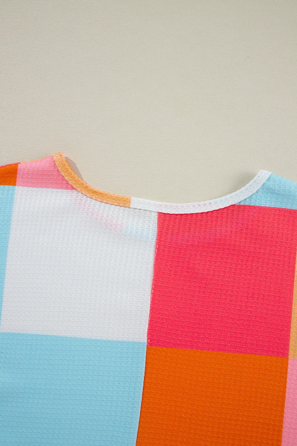 Light blue embossed T-shirt light blue color block