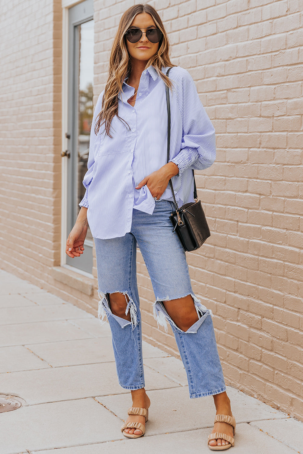 Sky Blue Smokled Cuffd Striped Boyfriend Shirt avec poche