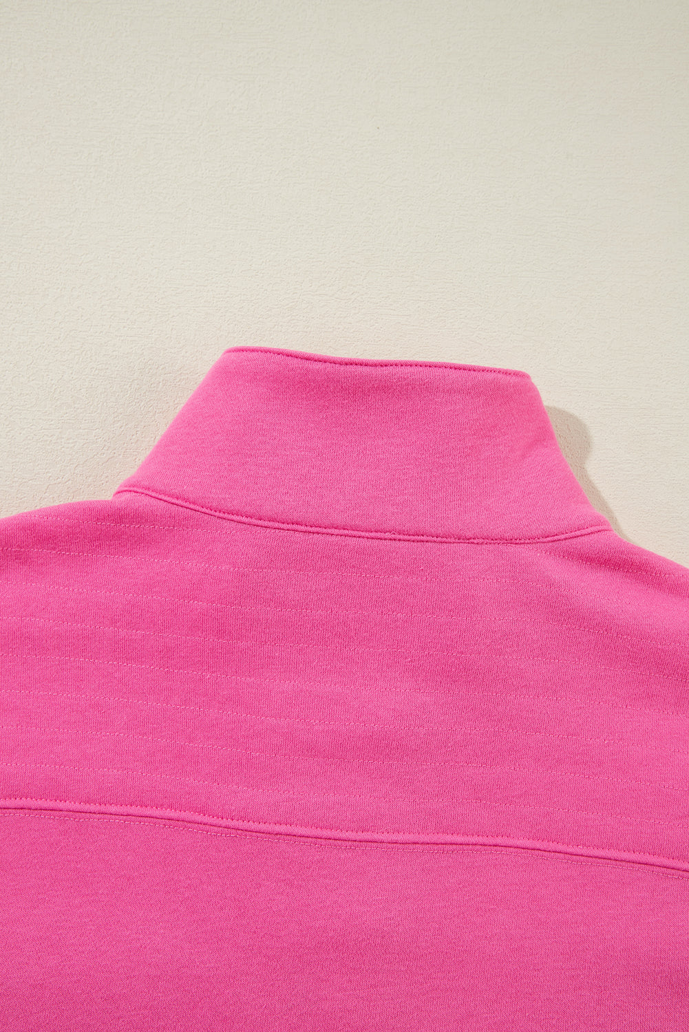 Sudadera con cuello con cuello de la mitad de la mitad de lavado mineral de color rosa brillante