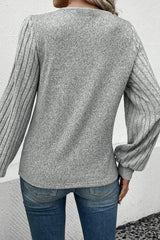 Light gray ribbed buttoned *