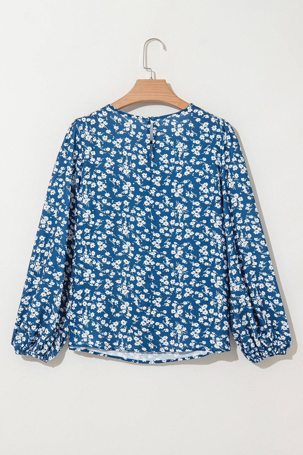 Blouse bleue lanternes-A WOMAN WE LOVE