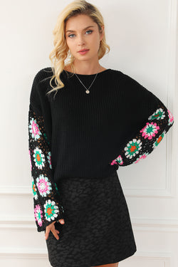 Black loose pull with bell sleeves *