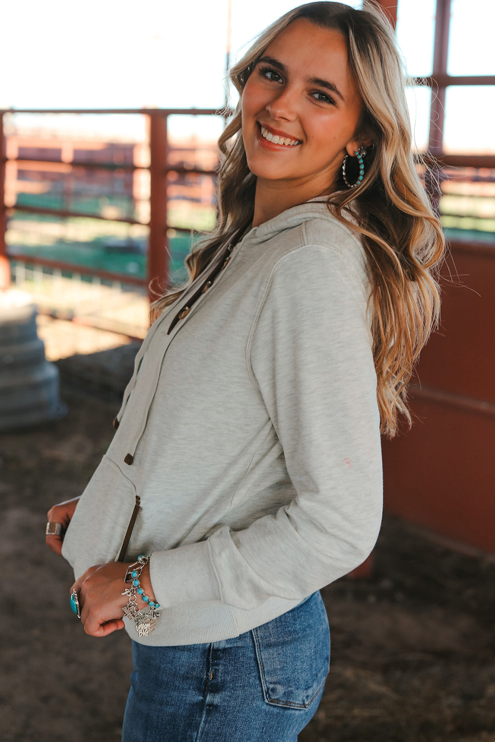 Pockée kangourou beige Henley Sweat à capuche