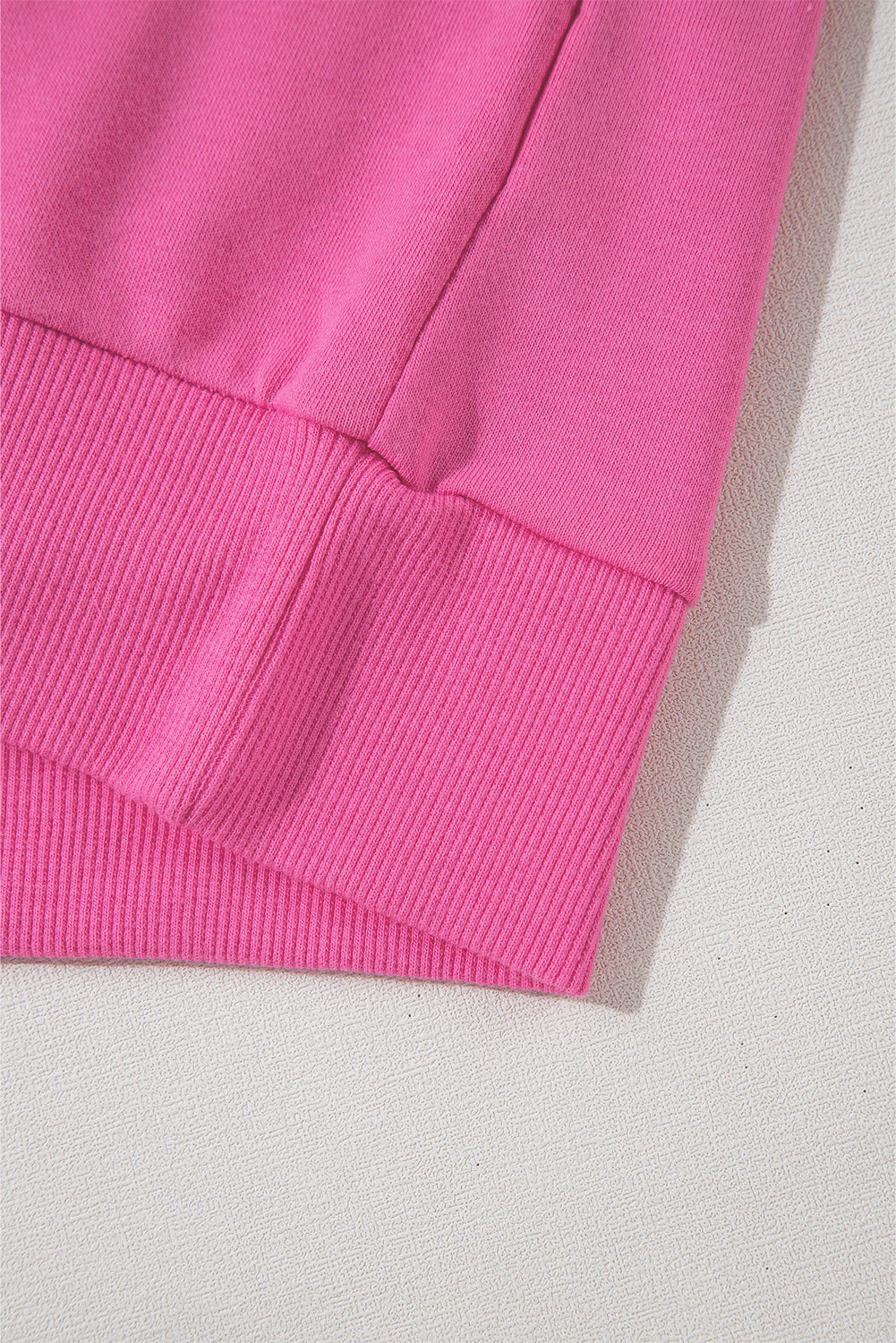 Patchwork texturizado de color rosa redondo en mosaicos