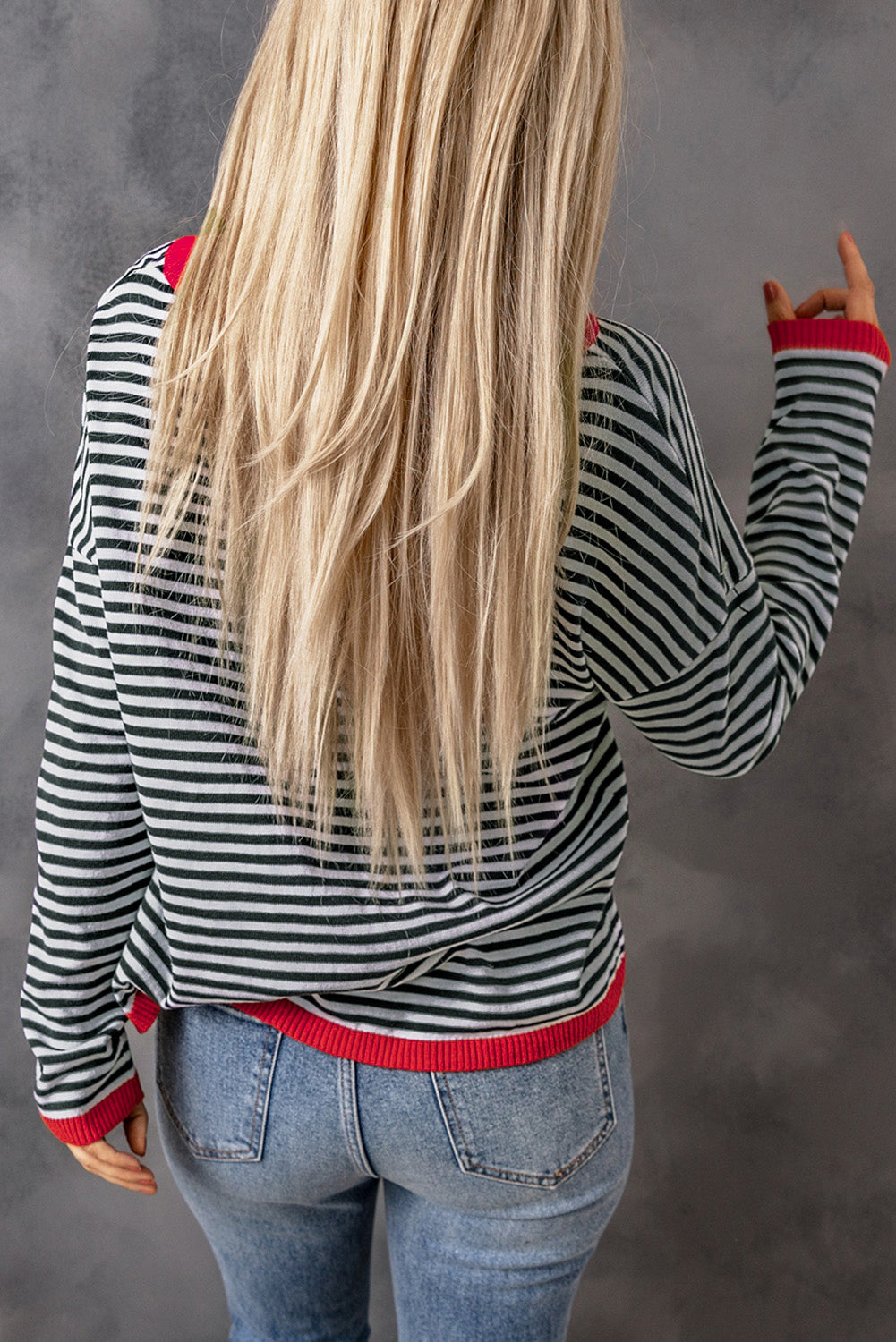 Razzled shoulder sweater and contrasting edges