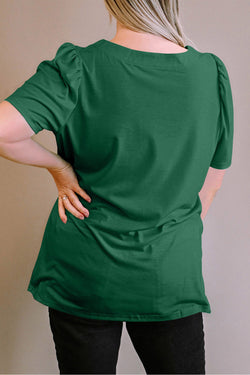 High green with short sleeves and frowned shoulders with square and large cervix