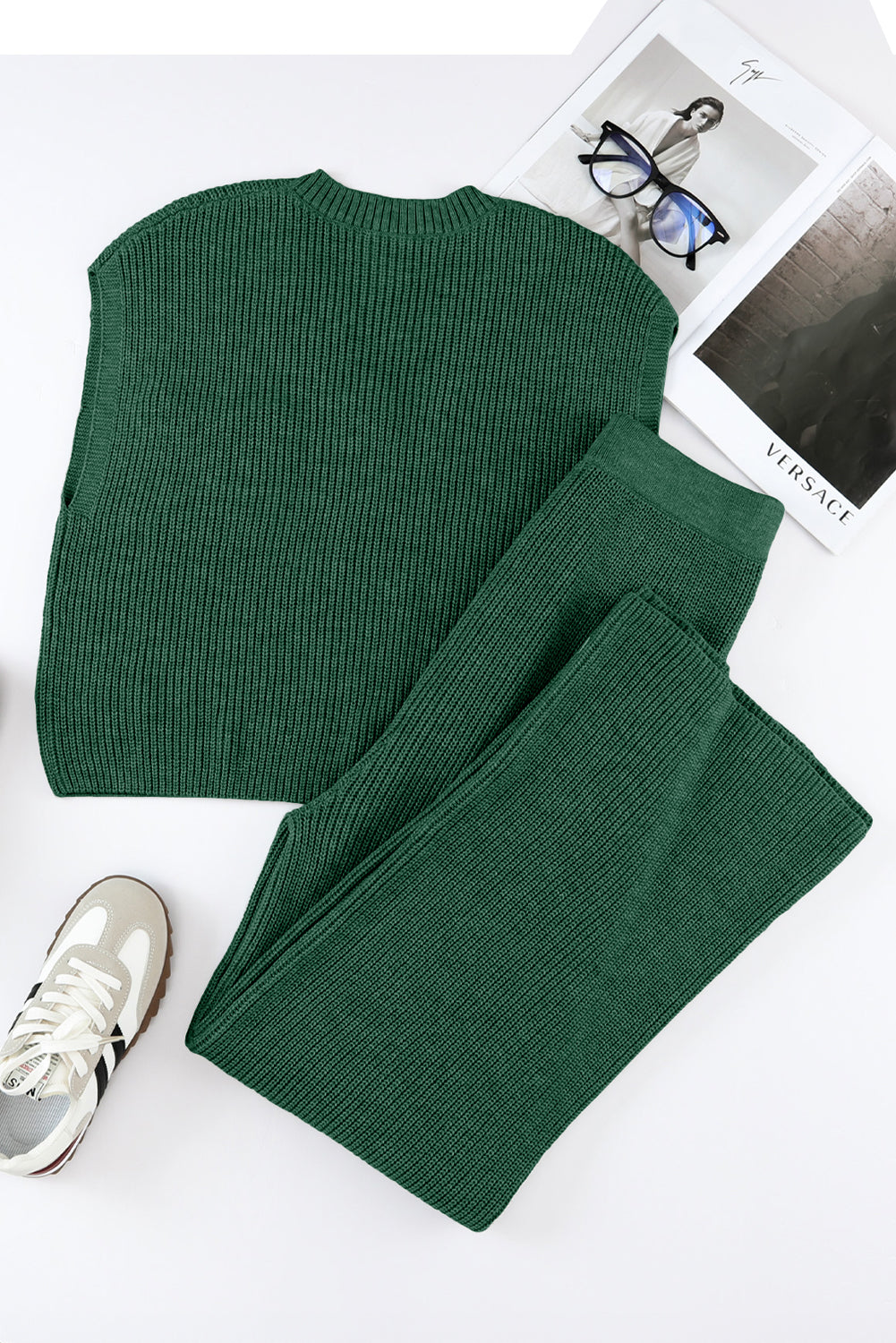 Ensemble pull vert tricoté à col en V et pantalon décontracté