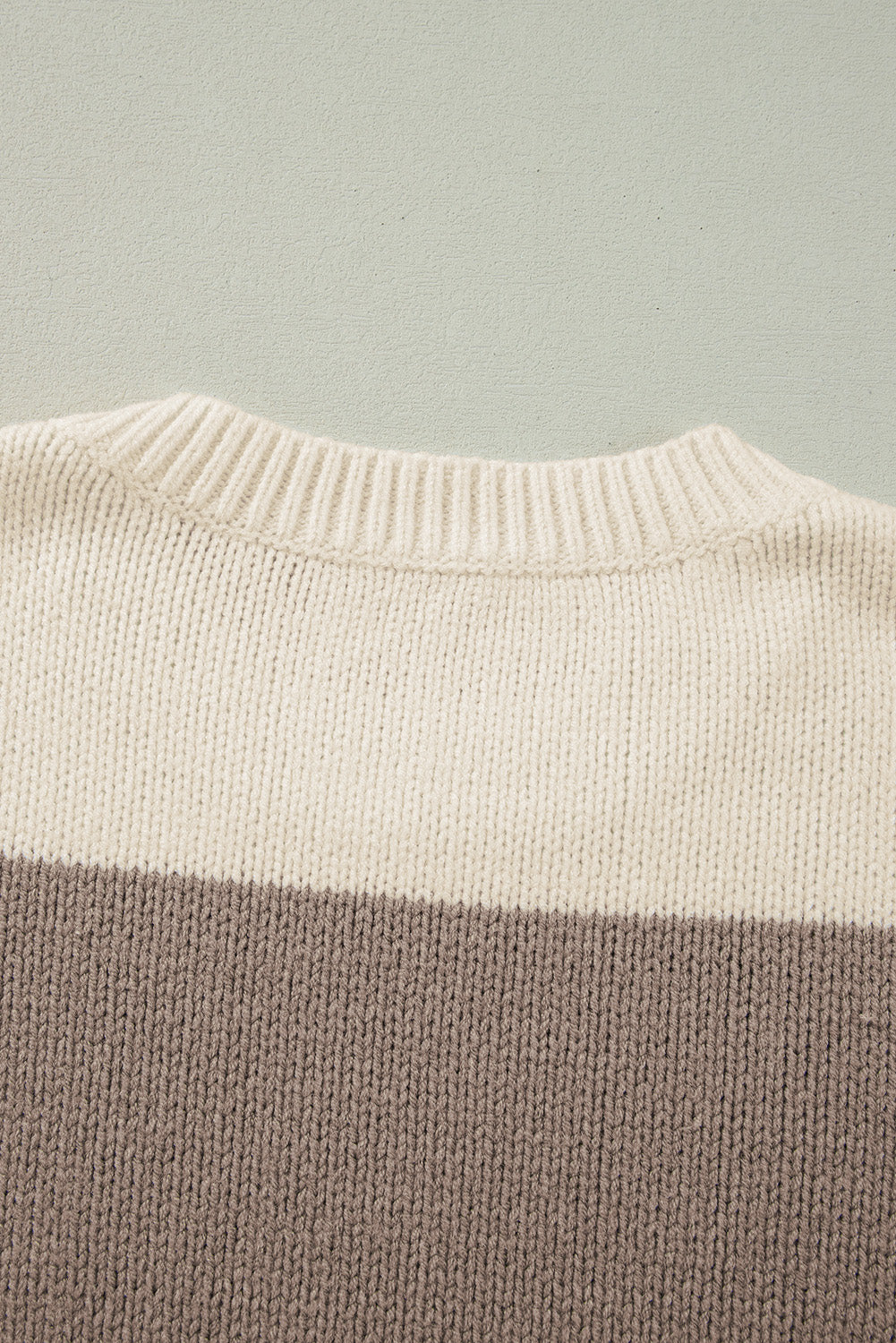 Pull ample à blocs de couleurs Simply Taupe