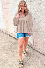 Chemisier babydoll à col en V et manches bulles en parchemin-A WOMAN WE LOVE