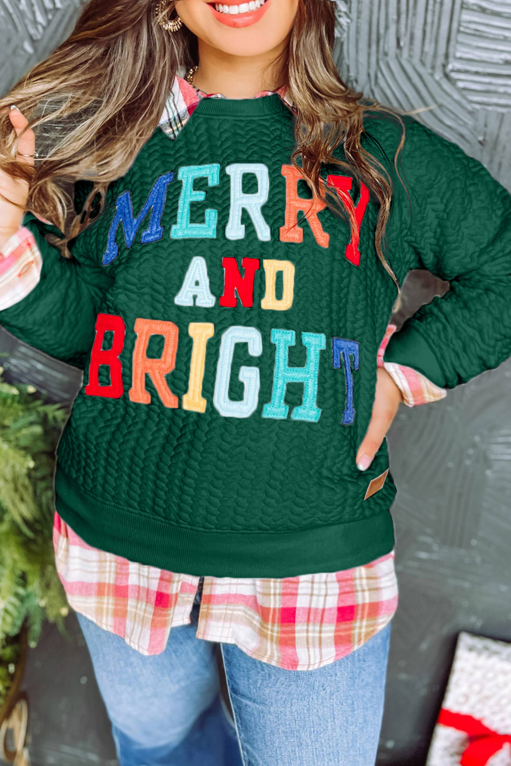 Sweat-shirt en tricot torsadé joyeux et lumineux vert noirâtre