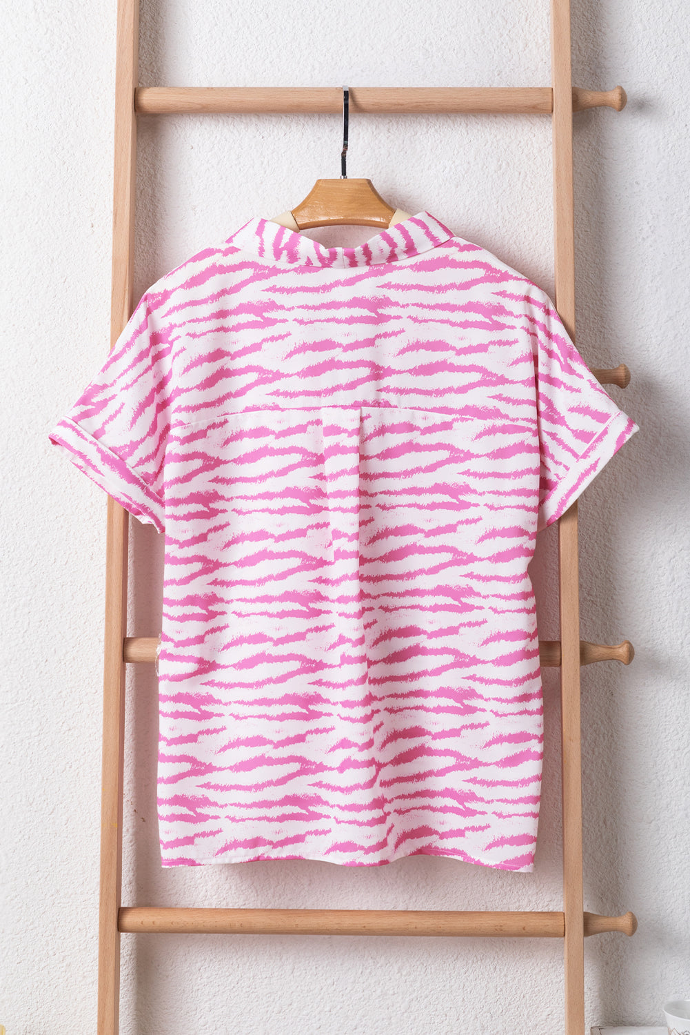 Modello zebra di rosa V Neck Shortleve Blouse