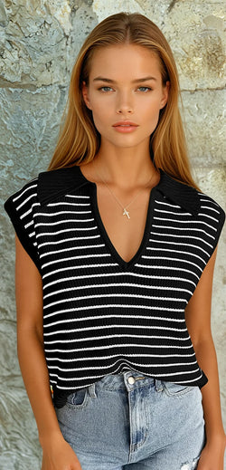 Tank top collar V folded with black stripes*